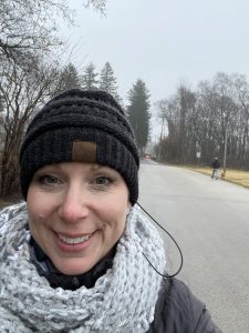 Jessica Sima self-care walk outdoors